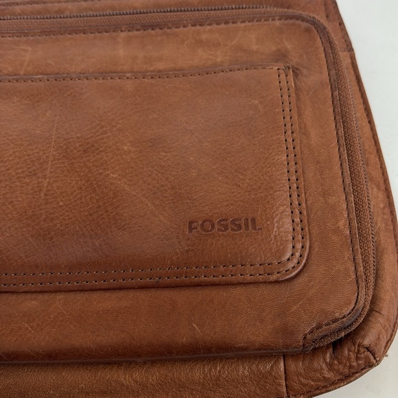 Fossil brown leather purse crossbody thin strap w zipper wallet compartment - Picture 3 of 16